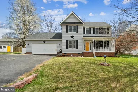 11817 Geranium St, Fredericksburg, VA 22407