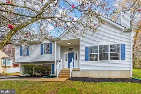 11601 Hampstead Dr, Fredericksburg, VA 22407