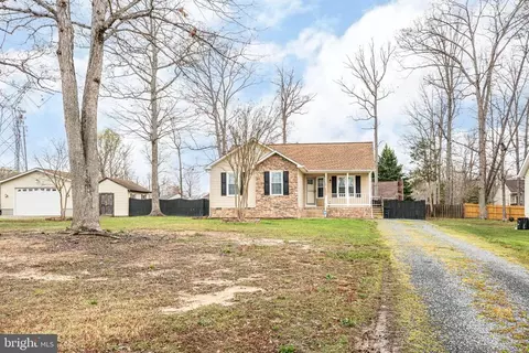 11703 Mcginty Dr, Fredericksburg, VA 22407