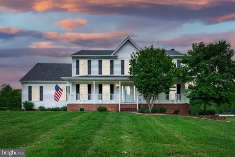 7911 Westbury Manor Dr, Fredericksburg, VA 22407