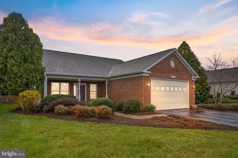 6908 Castleton Dr, Fredericksburg, VA 22407