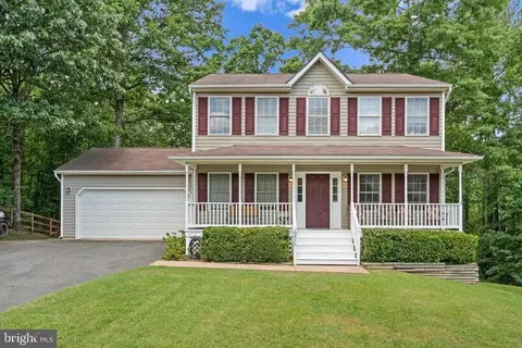 8816 Dundee Dr, Fredericksburg, VA 22408