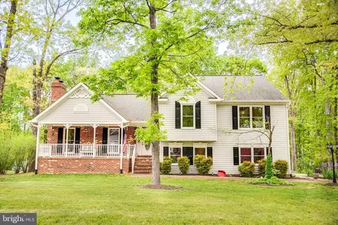 5217 Calvert Ct, Fredericksburg, VA 22407