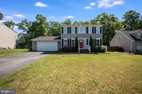 9809 Elm St, Fredericksburg, VA 22407
