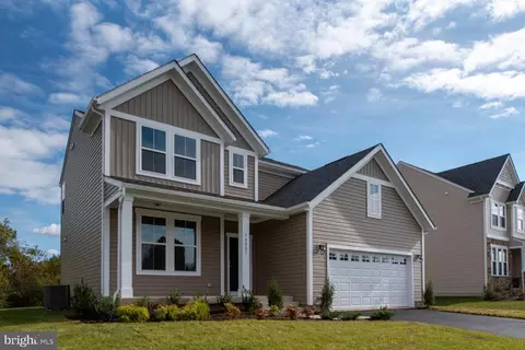10003 S Streamview Ct, Fredericksburg, VA 22408