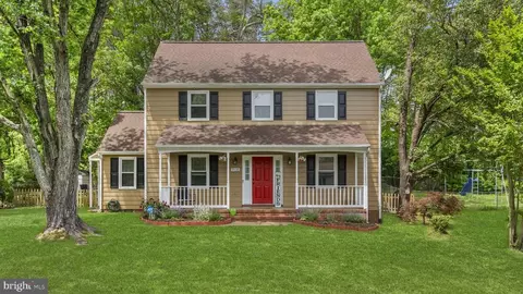 908 Stonewall Ln, Fredericksburg, VA 22407