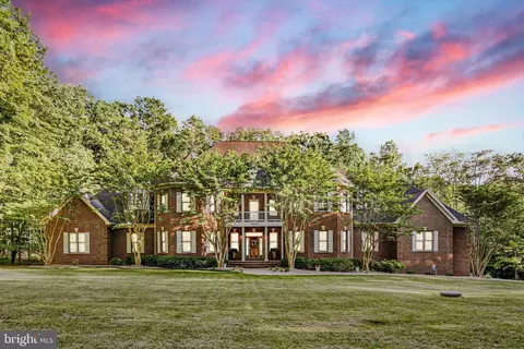 13400 5th Corps Ln, Fredericksburg, VA 22407