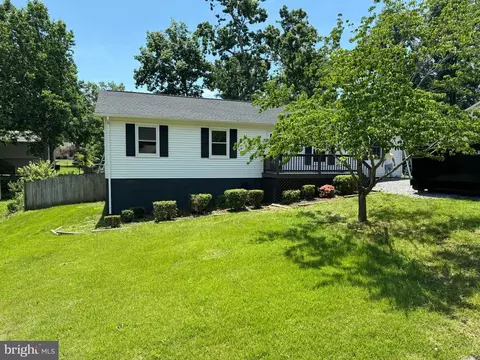 206 Sagun Dr, Fredericksburg, VA 22407