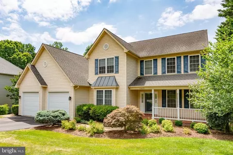13015 Maple Springs Dr, Fredericksburg, VA 22408