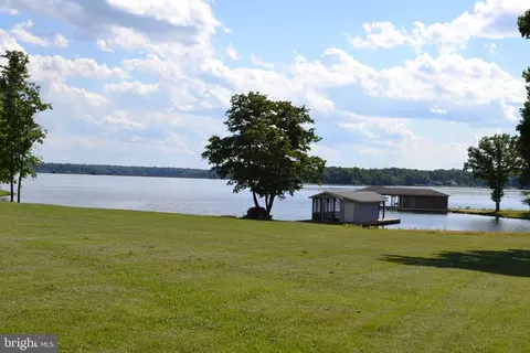 2304 Valentine Dr, Bumpass, VA 23024