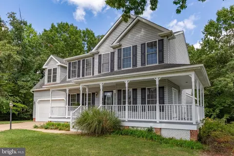 11713 Duchess Dr, Fredericksburg, VA 22408