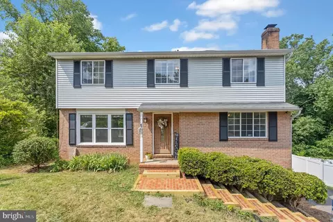 5062 Macnamara Dr, Fredericksburg, VA 22407