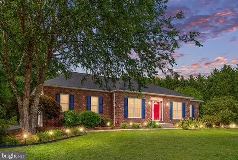 7307 Ni River Lndg, Fredericksburg, VA 22407