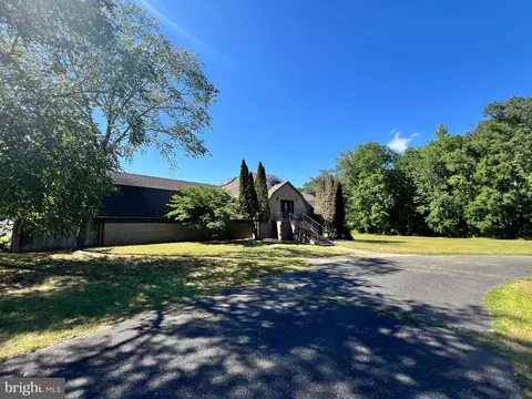 3 Olde Plantation Dr, Fredericksburg, VA 22407
