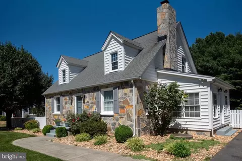 10503 Rhoads Dr, Fredericksburg, VA 22407