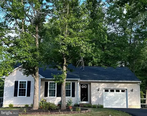 11702 Camelot Way, Fredericksburg, VA 22407