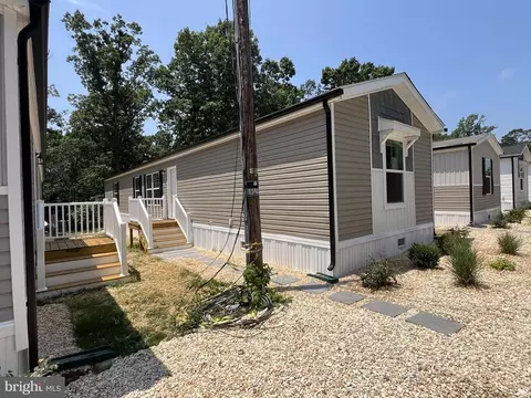 4406 Hotchkiss St, Fredericksburg, VA 22408