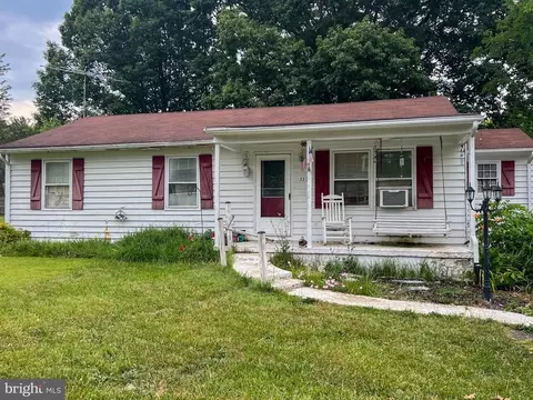 117 Patterson Ave, Fredericksburg, VA 22407