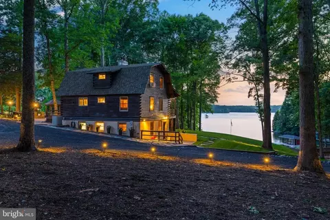 12800 Stage Coach Rd, Bumpass, VA 23024