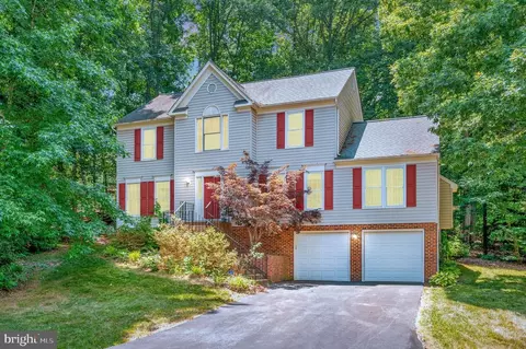 9815 Ramsay Dr, Fredericksburg, VA 22408