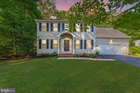6008 Fox Point Rd, Fredericksburg, VA 22407