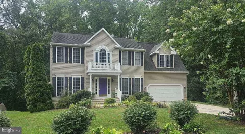106 Valley View Rd, Fredericksburg, VA 22407