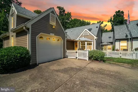 11541 Southampton Ct, Fredericksburg, VA 22407