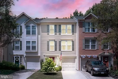 4808 Turnberry Dr, Fredericksburg, VA 22408
