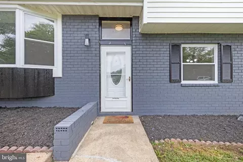 801 Galway Ln, Fredericksburg, VA 22407