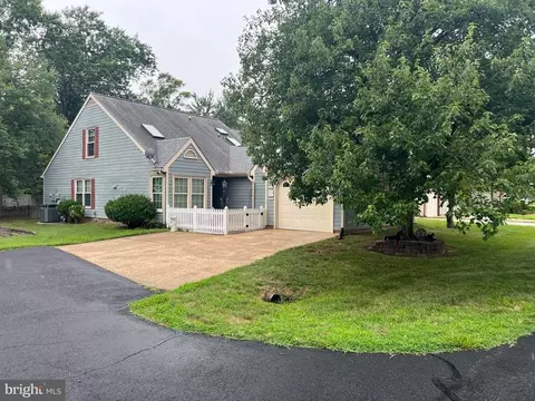 11551 Savannah Dr, Fredericksburg, VA 22407