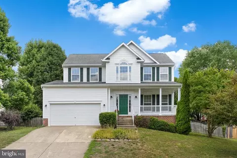 6917 Hawthorne Woods Cir, Fredericksburg, VA 22407