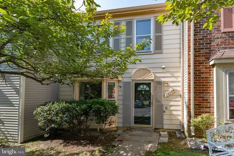 10705 Greta Lynn Ct, Fredericksburg, VA 22407