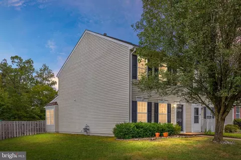 9933 Matti Hill Ct, Fredericksburg, VA 22408
