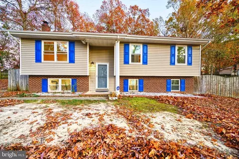 4 Griffin Ct, Fredericksburg, VA 22407
