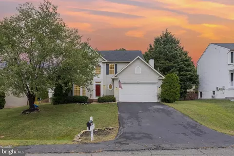 10019 Carters Grove Rd, Fredericksburg, VA 22408