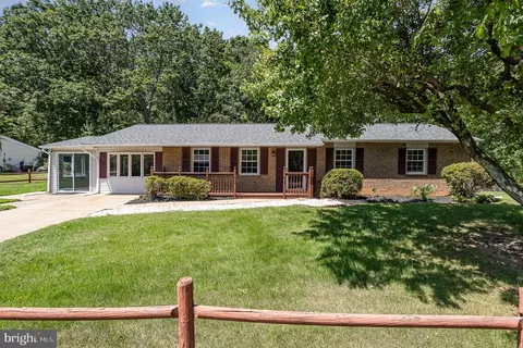137 Winewood Dr, Locust Grove, VA 22508