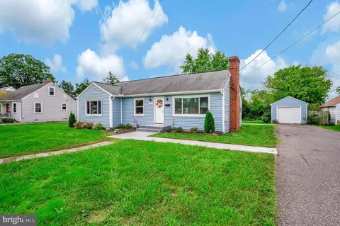102 Lorraine Ave, Fredericksburg, VA 22408