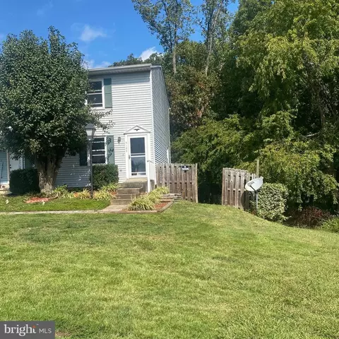 5123 Pecan Dr, Fredericksburg, VA 22407