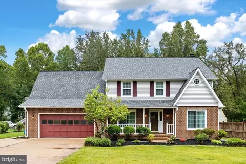 1805 Stoney Creek Dr, Fredericksburg, VA 22407