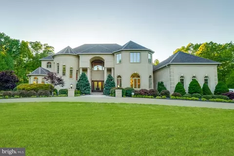 2511 Wheatland Woods Dr, Fredericksburg, VA 22408