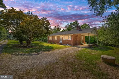 5814 Annies Ln, Mineral, VA 23117