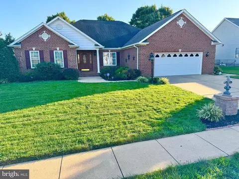 6904 Governors Grant Ln, Fredericksburg, VA 22407