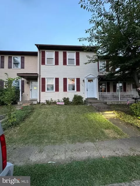 5105 Pecan Dr, Fredericksburg, VA 22407
