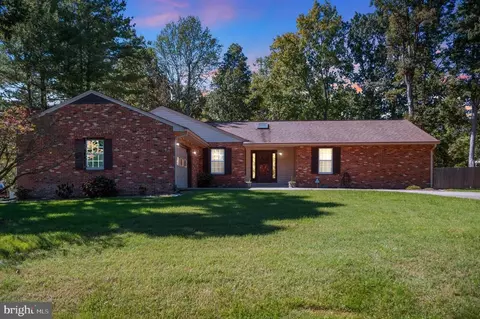 2015 Merrymount Dr, Fredericksburg, VA 22407