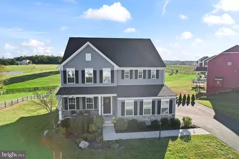 7917 Continental Ct, Fredericksburg, VA 22407