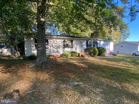 10913 Deer Dr, Fredericksburg, VA 22407