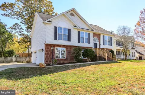 7419 Drew Ln, Fredericksburg, VA 22407