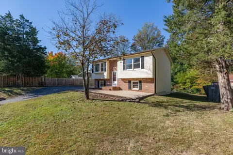 10 Schooler Ct, Fredericksburg, VA 22407