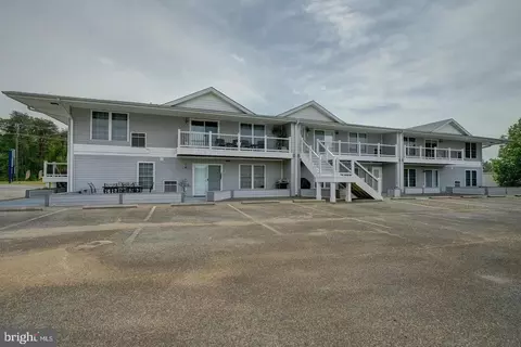 13705 Anna Point Ln #1, Mineral, VA 23117