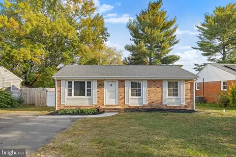 302 Hamilton St, Fredericksburg, VA 22408